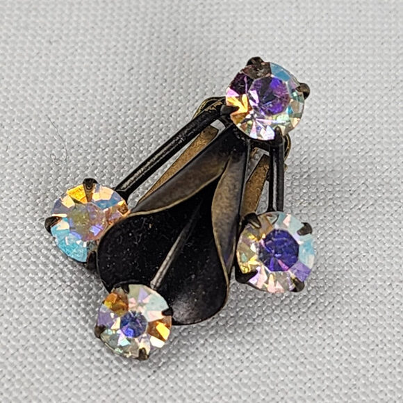 Vintage Bronze Tone AB Crystal Brooch & Clip On Earring Set - Picture 7 of 10